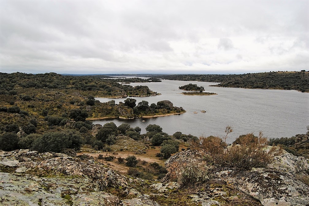 Embalse de Almendra en Carbellino