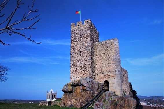 Castillo de Mogadouro