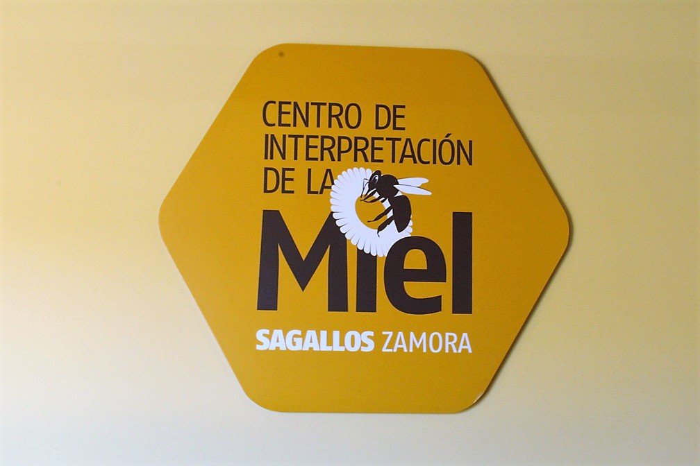 Cartel Centro Interpretación de la Miel