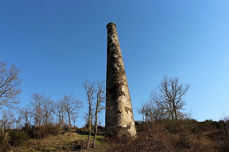 Chimenea de La Mina