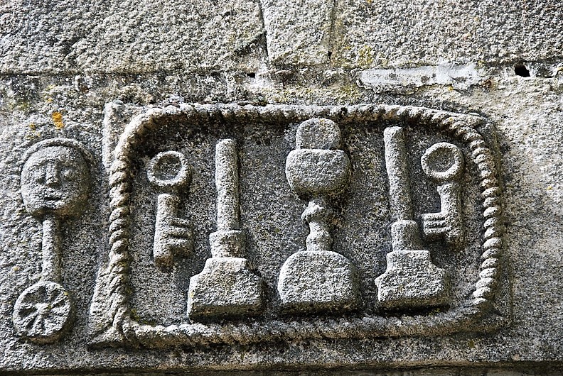 Detalle de la Iglesia de Hermisende