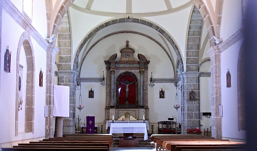 Interior Ermita Cristo de la Exaltación