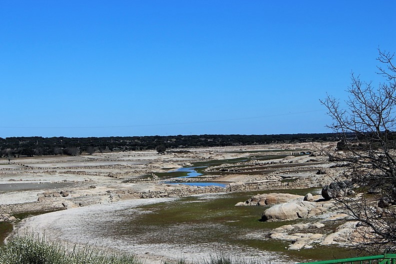 Cola Embalse Almendra